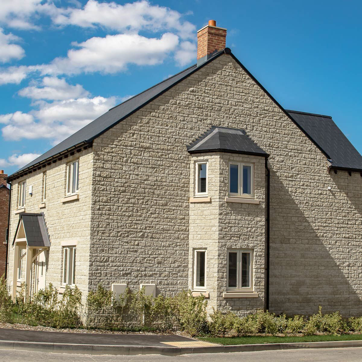 Bekstone Structural Walling Blocks - Cotswold Oolite Building