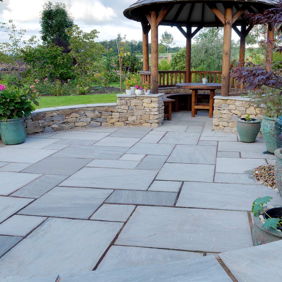 Sawn and Textured Grey Indian sandstone mixed size paving slabs flags Pavers ✔️ 