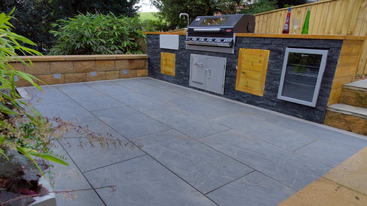 Outdoor Kitchen - Dolomite Dark Paving