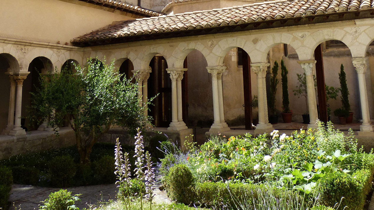 Roman villa garden with portico
