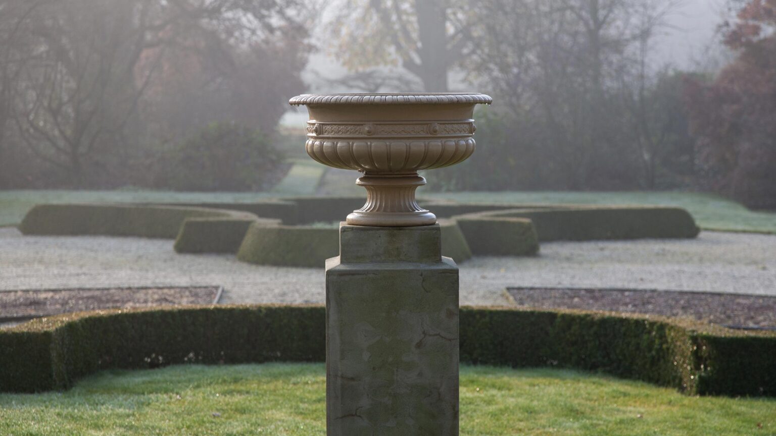 Formal Gardens - Plinths & Pedestals