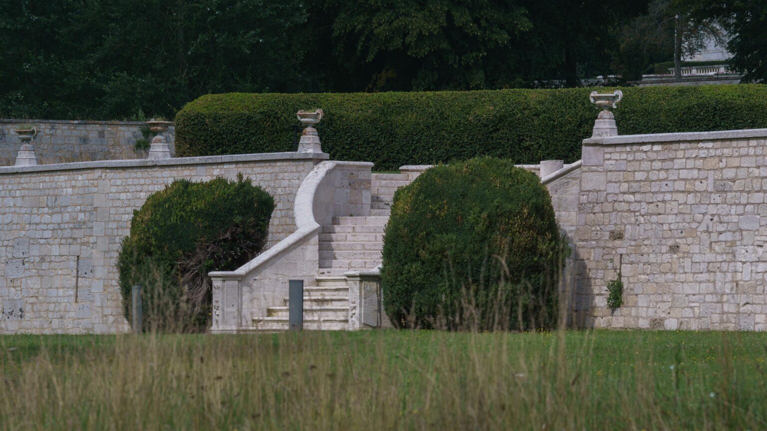 Formal Gardens - Retaining Walls