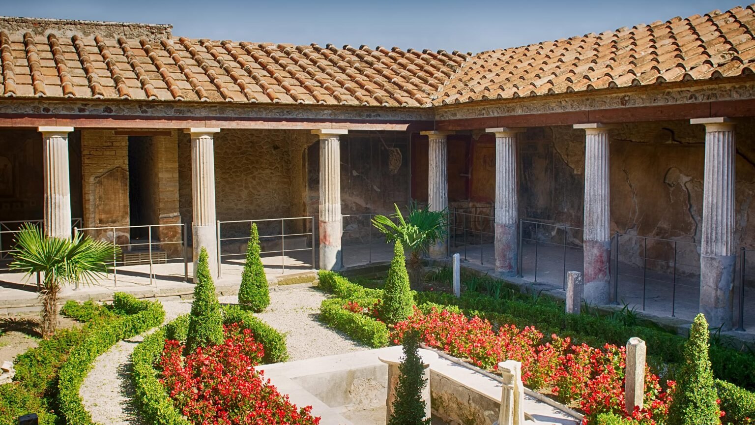 Roman villa gardens - luxury house in Pompeii.